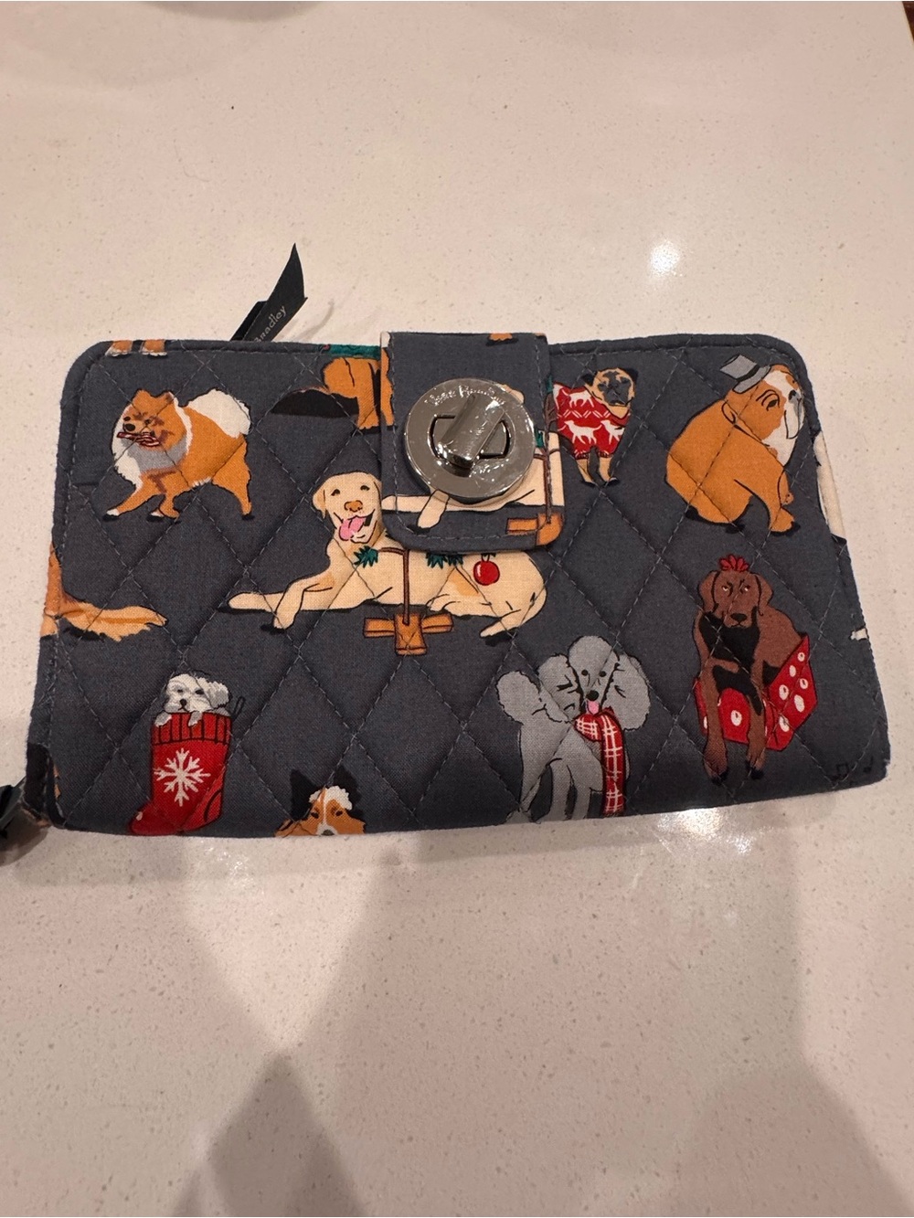 Vera Bradley Holiday Dogs RFID Turn Lock Wallet Retired Zip Around NWOT